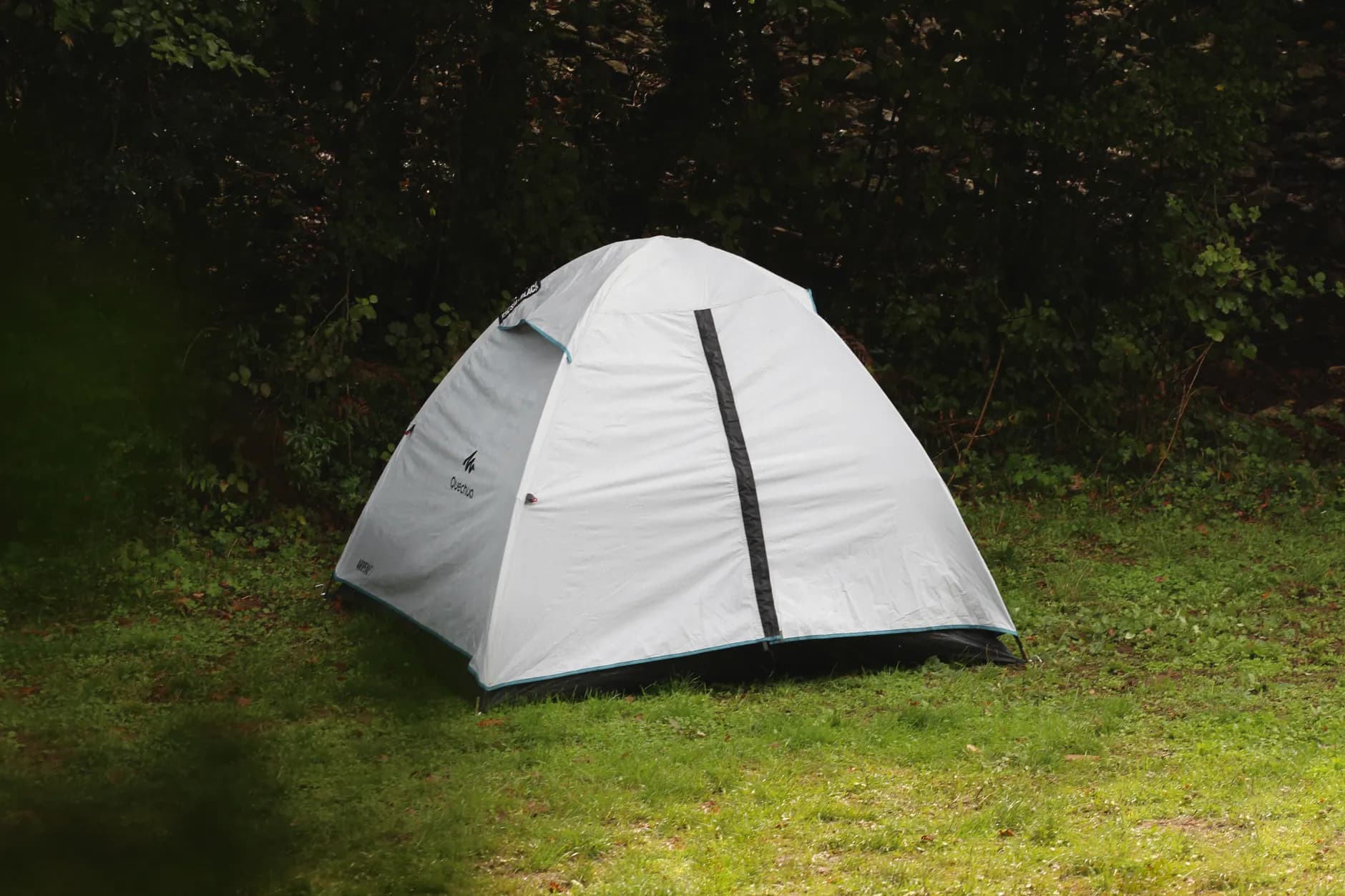 Camping en Crète : règles, côte sud et alternatives