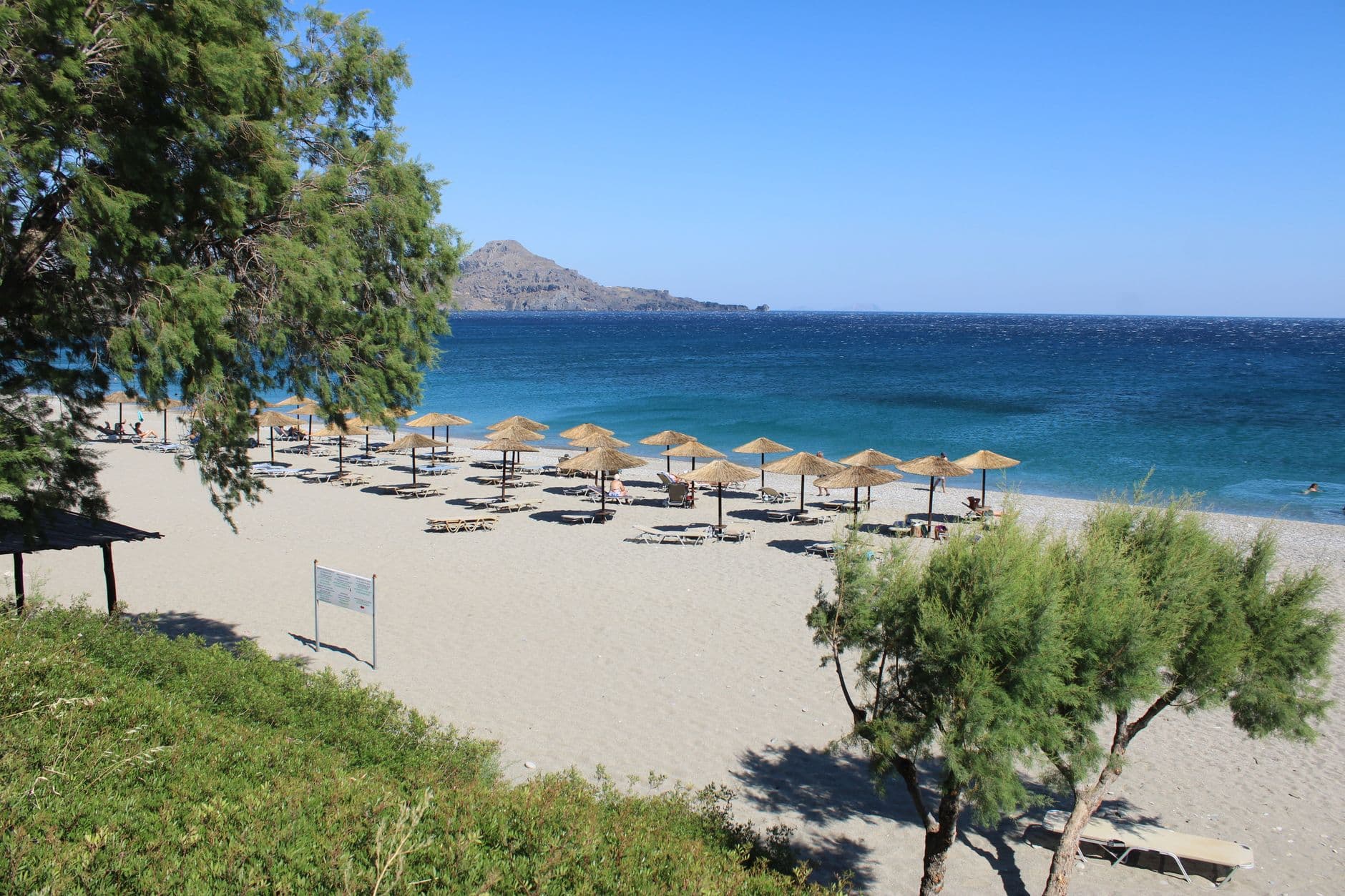 Plage tranquille de Plakias, côte sud de la Crète