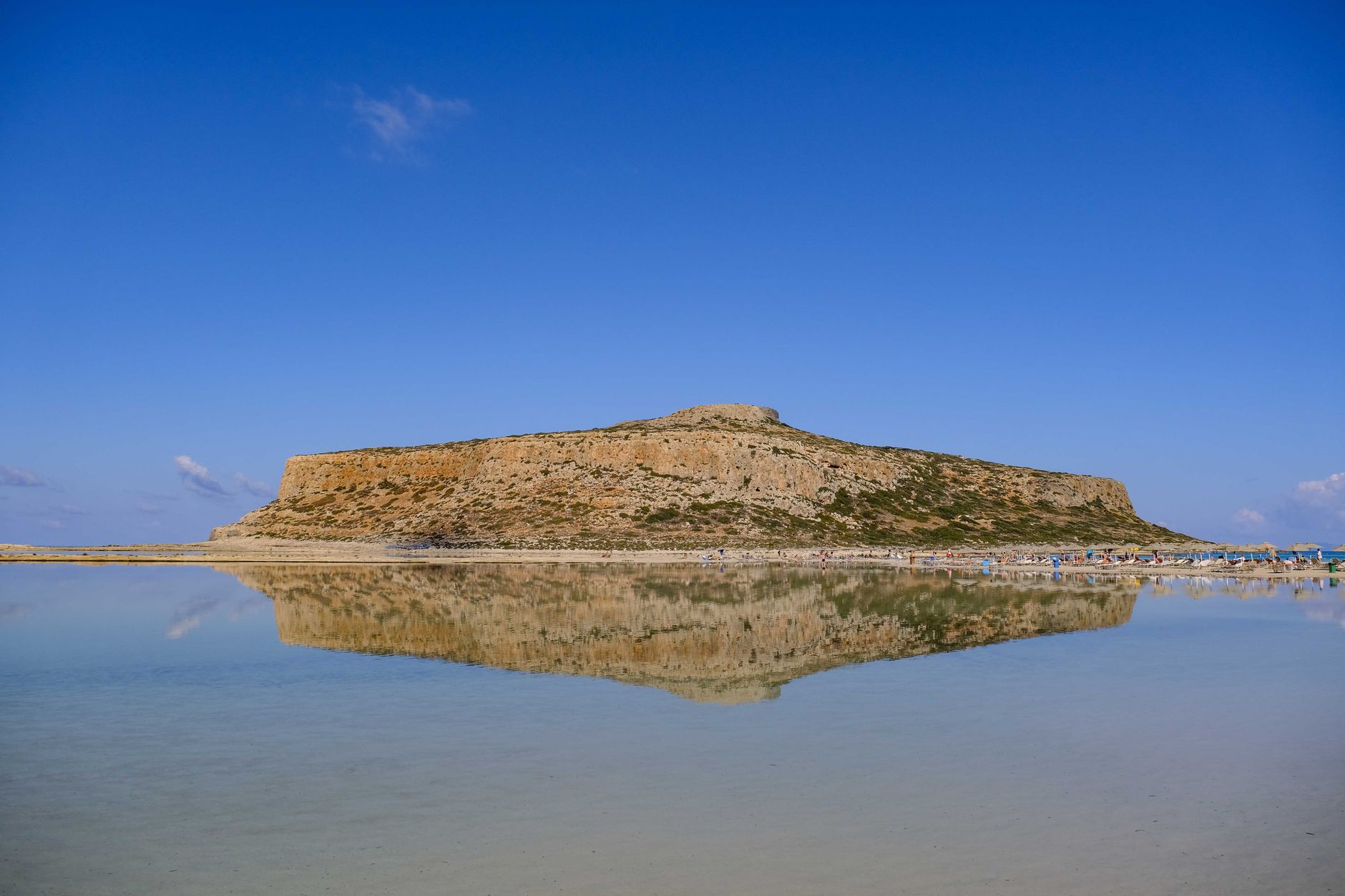 Sentier surplombant le lagon de Balos depuis le parking de Gramvousa